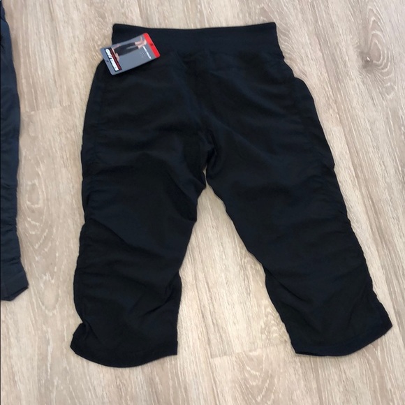 Pantaloni Capri Da Yoga Kirkland Signature Donna – Nero Taglia S Nuovi Con Etichetta
